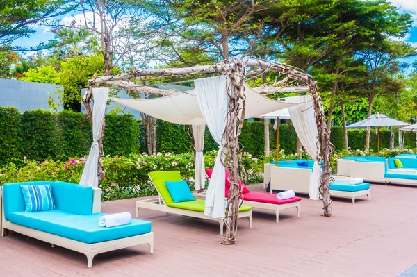 Bâche pour pergola sur mesure : personnalisez votre protection