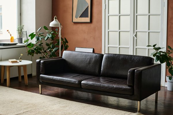 Teinture du mobilier en cuir : quels produits utiliser ?