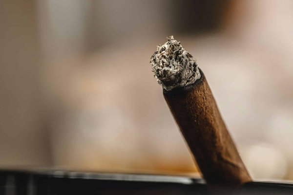 Cendrier de poche: élégance et propreté à €18.99